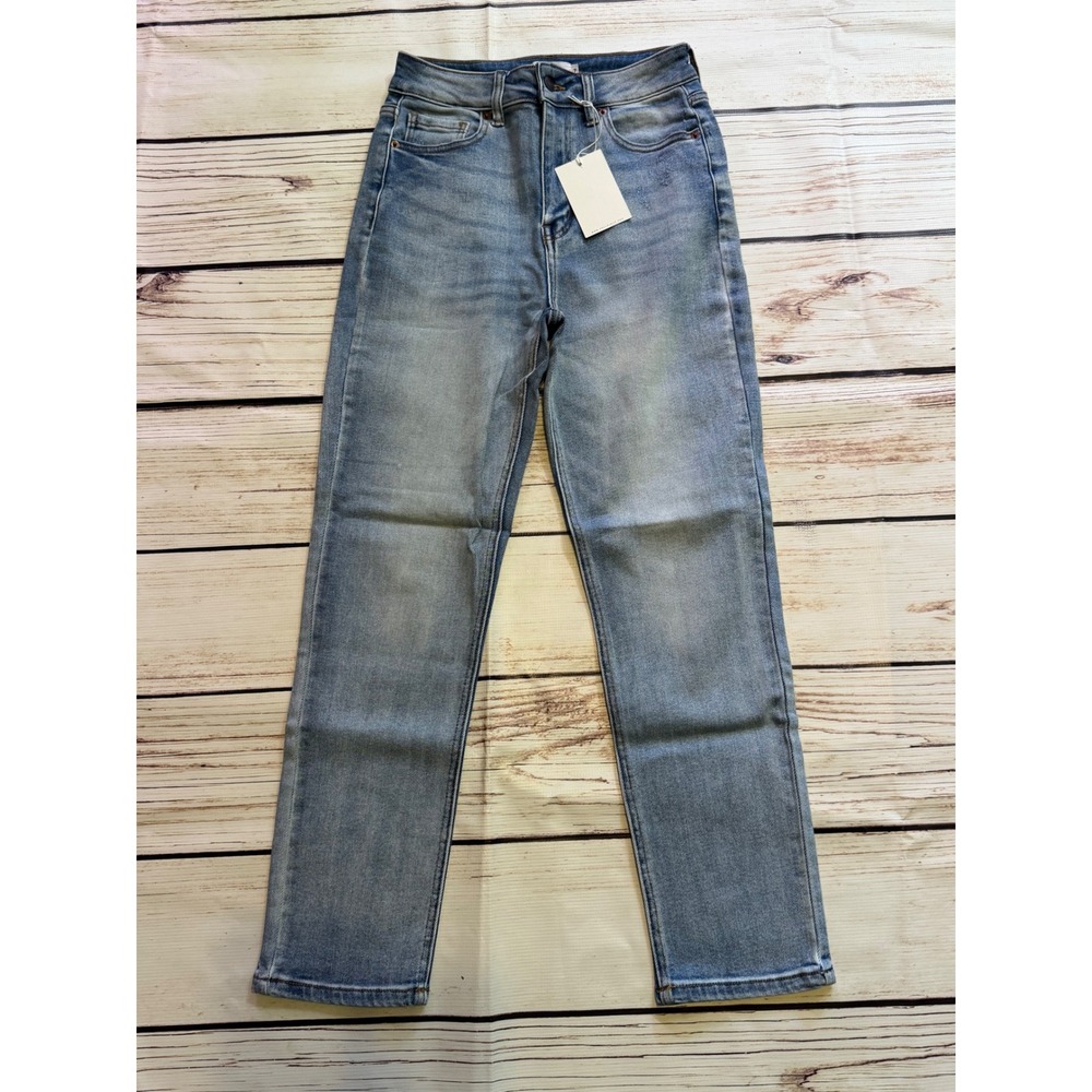 Cello High Rise Straight Leg Jeans Light Wash Blue Denim Size 7 AB77401SS-LT NWT